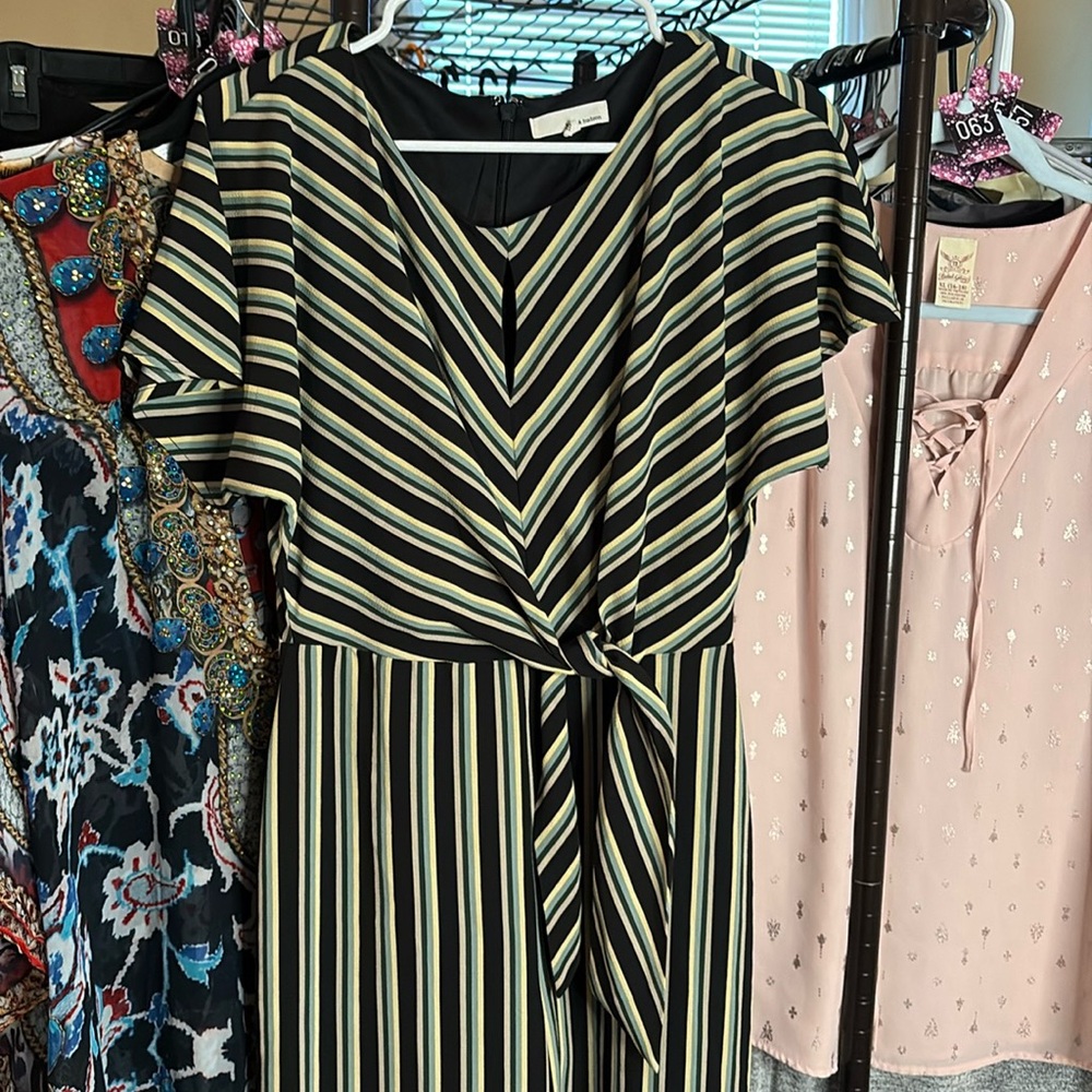 #99‎ - June & Hudson Black Green And Gray Tie-side Jumpsuit